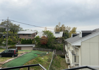 【展望】 | セントエルモ玉川学園 | 眺望の良さを楽しめるダイニングキッチンで家族団らんの時間を過ごしてはいかがでしょうか。バルコニーから見える景色を家族で眺める時間は、時間が経つのを忘れてしまいそうですね。是非、現地を見に行きましょう！