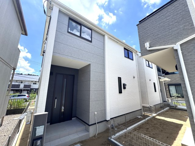 松戸市八ケ崎６丁目新築戸建【八ヶ崎小学校:6分】の外観|C号棟外観・完成済み内覧可能です！