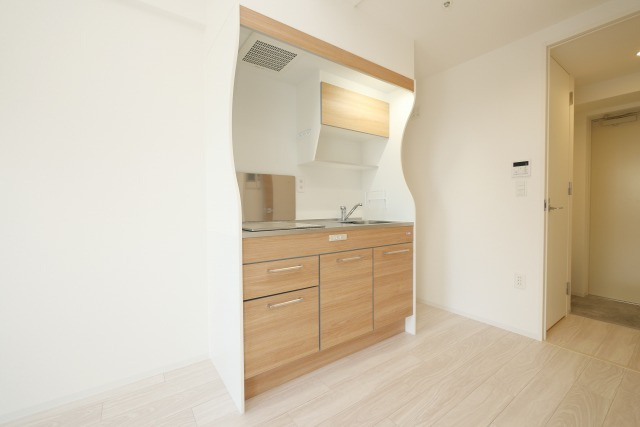 セレニテ新大阪グランデシュッドのキッチン