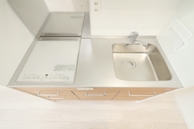 セレニテ新大阪グランデシュッドのキッチン