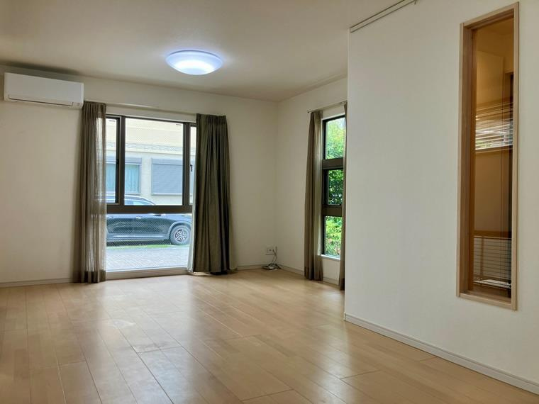 岡本戸建の内装