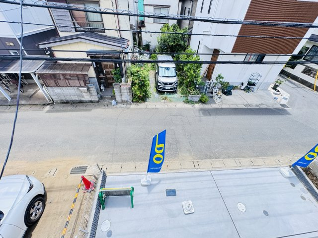 八ケ崎６丁目新築戸建【八ヶ崎小学校:6分】の展望|バルコニーより道路側眺望・南道路で日当たり良好♪