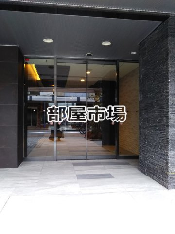 フュージョナル浅草DUE のエントランス