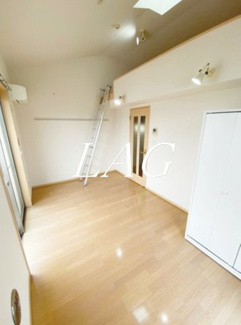 【居間・リビング】 | プレラッセ | 洋室のお部屋です。