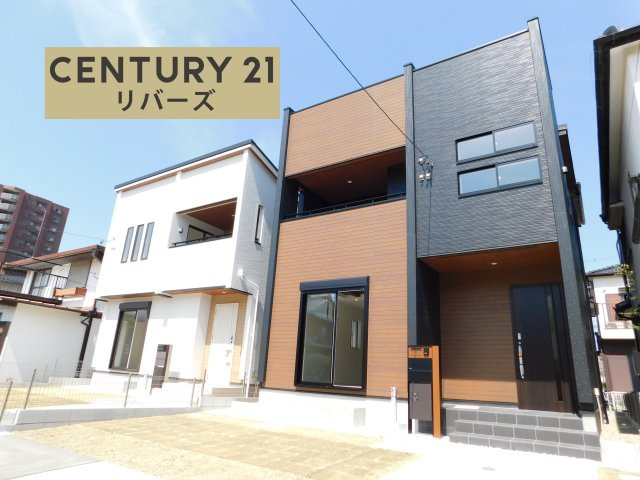 海部郡蟹江町八幡１丁目の新築一戸建の外観|☆ラスト１棟☆　　いつでも見学出来ます♪♪（お問合せ当日、平日、水曜、夜間でもＯＫ）　長期優良住宅！　南向き！　敷地５２．４８坪！　オール電化♪　駐車並列３台ＯＫ　天然芝の庭付き♪　制震ダンパー搭載！