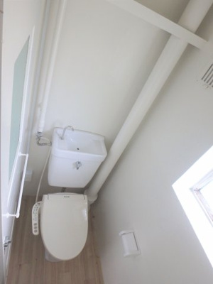 【トイレ】 | ビレッジハウス境港第三1号棟 | 103号室の写真です。