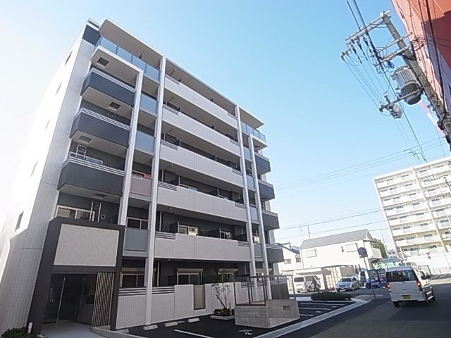神戸市長田区苅藻通１丁目の賃貸マンションの外観