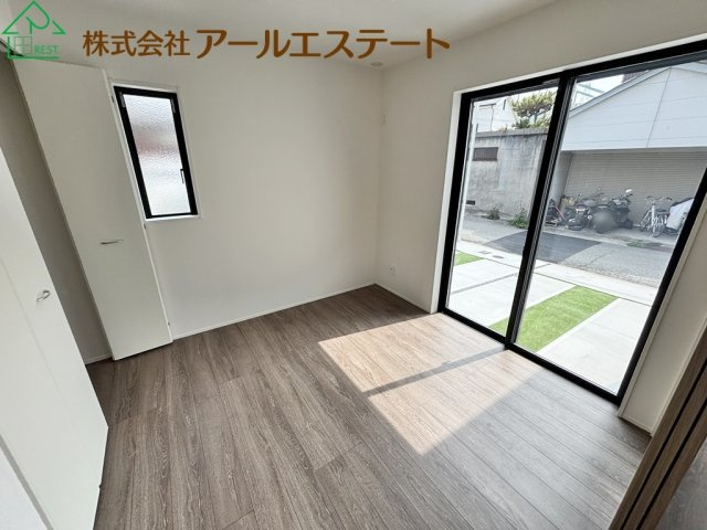 高砂市高砂町東宮町　山陽電鉄「高砂駅」徒歩18分の洋室