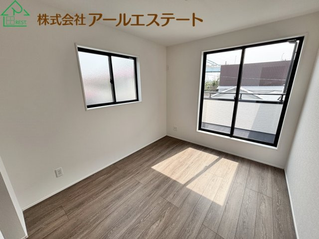 高砂市高砂町東宮町　山陽電鉄「高砂駅」徒歩18分の洋室