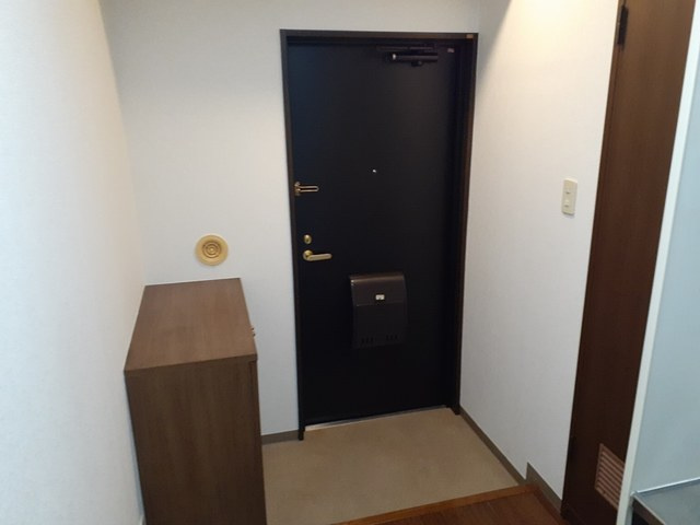 新横浜ＦＳビルの玄関