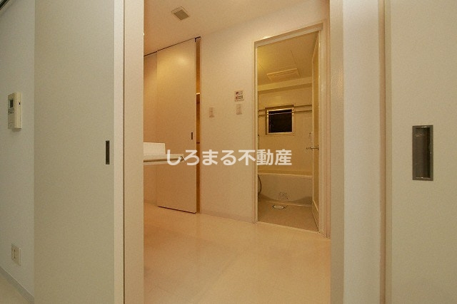 ルクレ堺筋本町レジデンスの洗面所