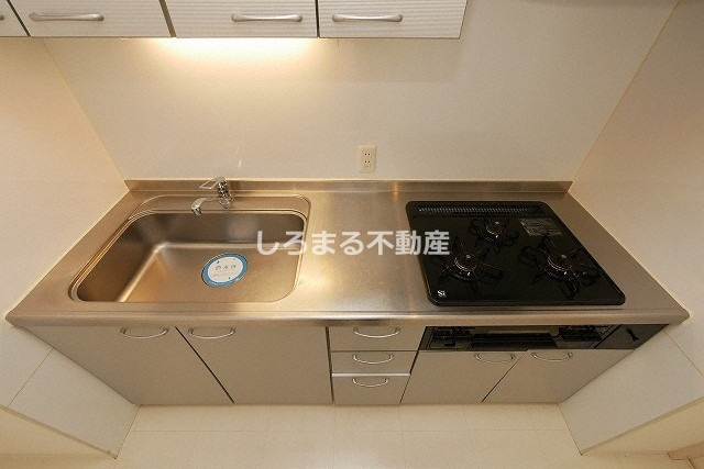 ルクレ堺筋本町レジデンスのキッチン