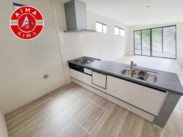 福岡市博多区南本町1丁目第1-2棟（1号棟）　の内観：施工例|ご家族を近くに感じられる対面キッチンのLDK。会話もはずみそうですね。