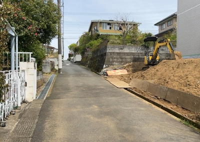 【展望】 | ガルボシティー八王子市絹ヶ丘２丁目５期 | 眺望を気にして物件を探す場合、前面に建物が建っていないか現地で確認しましょう！前面に建物があると景色はもちろん、日当たりや風通しにも影響が出てきます。住んだ時のことを想像しながら現地見学をしましょう。