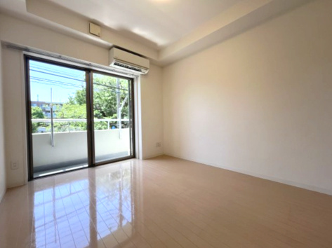 ガーデン豊玉の居間・リビング