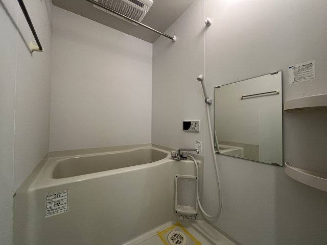 ガーデン豊玉の浴室