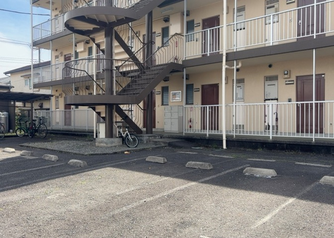 【外観】 | ソラーナコート | 家を建てる前提で土地を探している場合、地盤の丈夫さは譲れない条件の一つです。地盤が脆弱だと追加工事が必要となります。また、過去に地盤沈下や液状化現象を起こした土地は、できるだけ避けた方がいいでしょう。