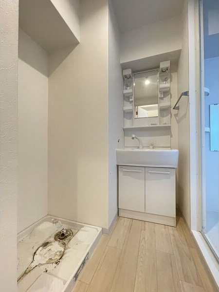 NYCマンションの洗面所