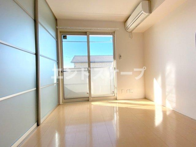 エーデルリリーの居間・リビング|高崎、前橋、伊勢崎エリアのお部屋探しはエンドスケープまで！お客様の理想お聞かせ下さい♪