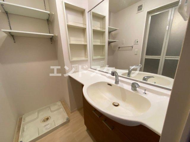 エーデルリリーの洗面所|高崎、前橋、伊勢崎エリアのお部屋探しはエンドスケープまで！お客様の理想お聞かせ下さい♪