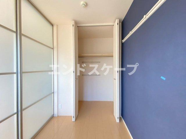 エーデルリリーの収納|高崎、前橋、伊勢崎エリアのお部屋探しはエンドスケープまで！お客様の理想お聞かせ下さい♪
　内装の色味が画像と異なる場合がございます。