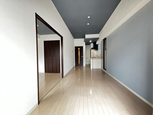 フォレシティ新栄の居間・リビング