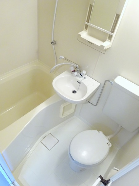 ダイホープラザ西荻窪の浴室