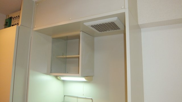 ウィン船橋のキッチン|キッチン上部収納