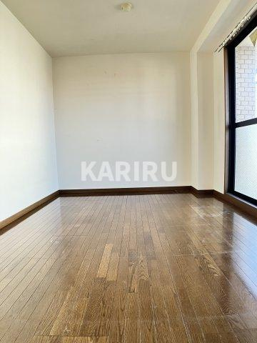 セレノナカザワの洋室