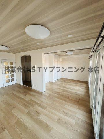 仲介手数料0円！ライオンズマンション高針台の居間・リビング