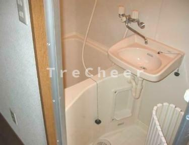 サンディールの浴室