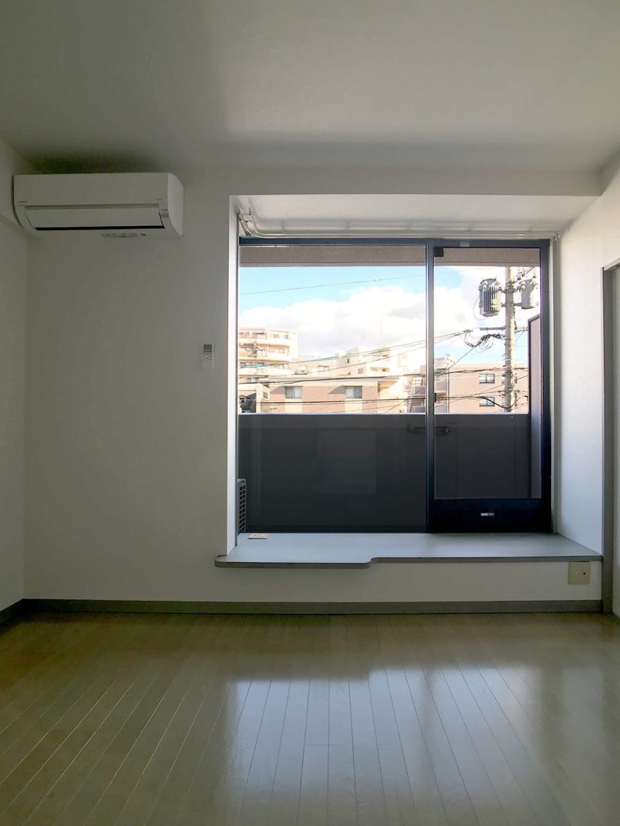 新品家具付きマンション大楠5(KaGood福岡)の洋室|落ち着いた色調の洋室です