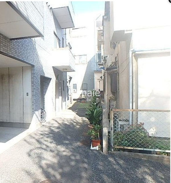 ニューハイツのロビー|植栽です☆