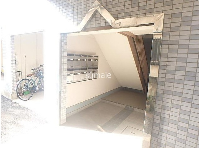 ニューハイツのエントランス|エントランスです☆