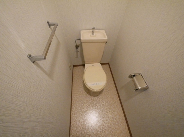 まあぁろ～マンションのトイレ