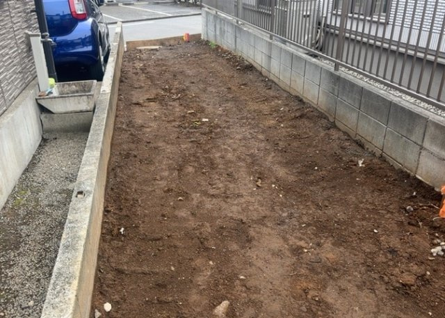 【外観】 | 家を建てる前提で土地を探している場合、地盤の丈夫さは譲れない条件の一つです。地盤が脆弱だと追加工事が必要となります。また、過去に地盤沈下や液状化現象を起こした土地は、できるだけ避けた方がいいでしょう。