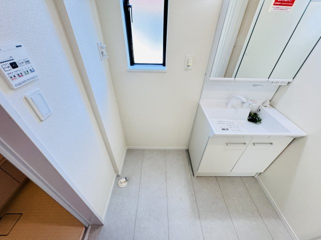松戸市和名ケ谷新築戸建のランドリースペース|洗濯機置き場