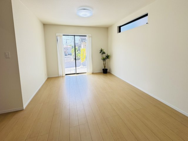 松戸市和名ケ谷新築戸建の居間・リビング|16.62帖リビングダイニングキッチン