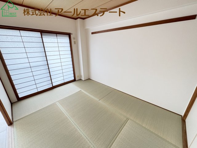 ロイヤルシャトー手柄南　　中古マンションの和室
