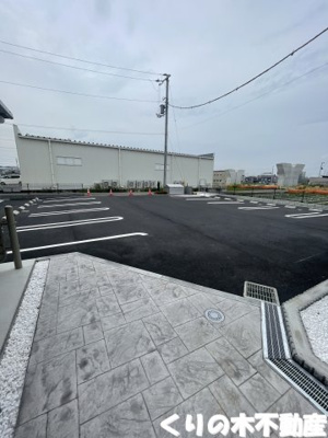 【駐車場】 | ラ・ヴィ・アン・クルール | 駐車場です