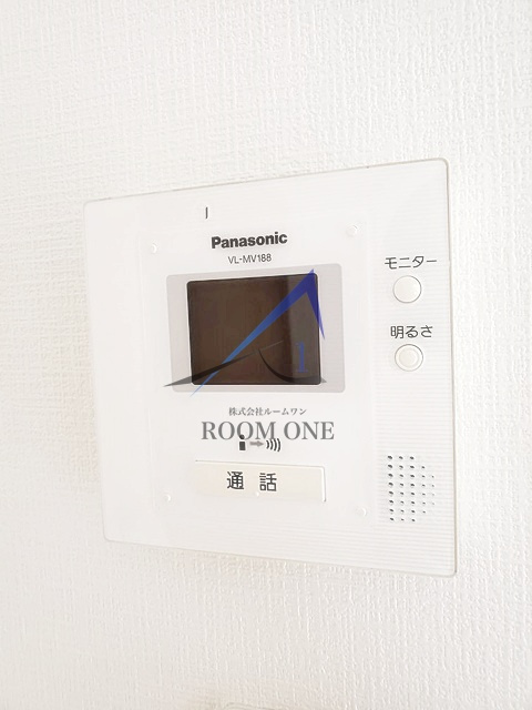 アメズベリー目黒のセキュリティ|モニター付きインターホンです。