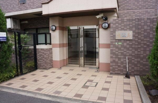 エクセリア文京池之端のエントランス