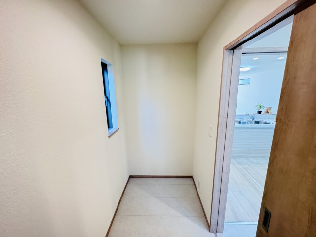 松戸市和名ケ谷新築戸建の収納|1Fファミリークローク