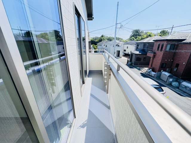 松戸市和名ケ谷新築戸建のバルコニー|南向きワイドバルコニー・日当たり良好♪
