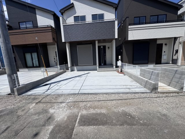 松戸市和名ケ谷新築戸建の駐車場|B号棟駐車スペース・並列2台駐車可