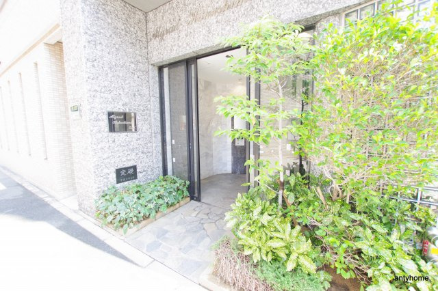 アルグラッド福島EAST　仲介手数料無料のエントランス