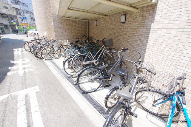 アルグラッド福島EAST　仲介手数料無料の駐車場