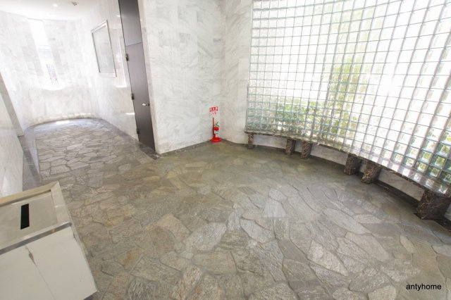 アルグラッド福島EAST　仲介手数料無料のロビー