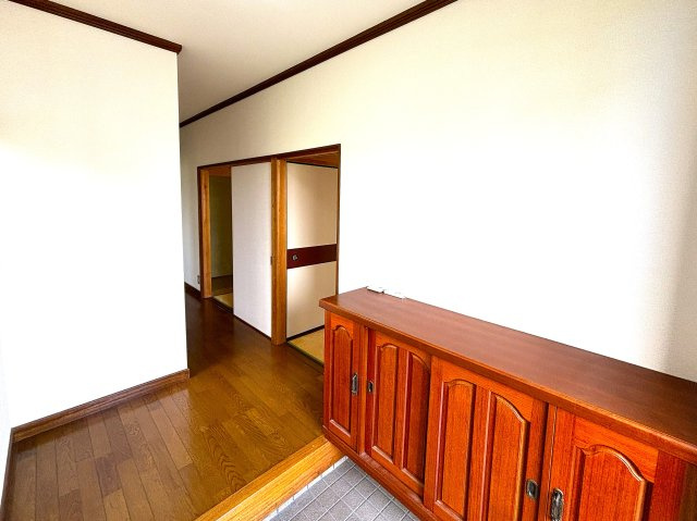 魚住町金ケ崎の玄関|家族分の靴もすっきり収まる大容量収納