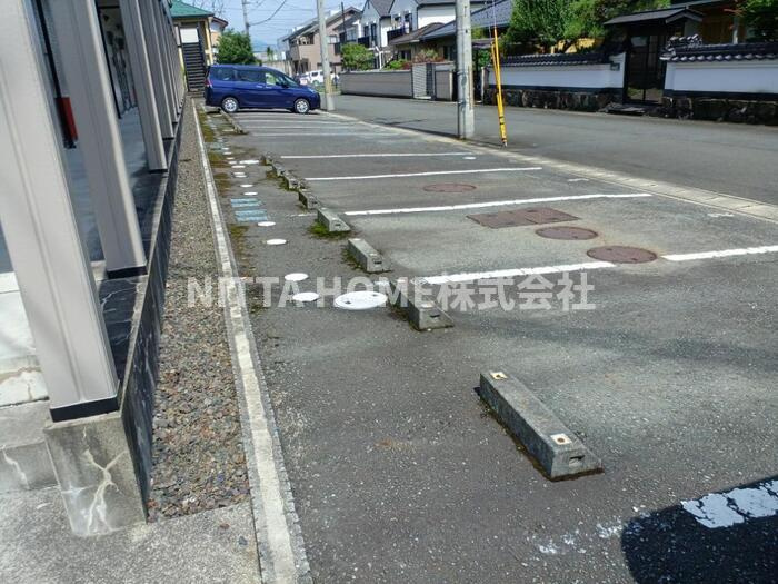ＲＩＯ ＡＯＮＯ　Ⅰ号館の駐車場|敷地内駐車場です★